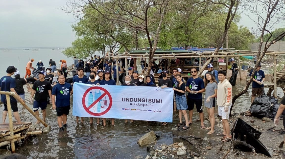 Kolaborasi PT Gajah Tunggal Tbk dengan Mahasiswa Universitas Indonesia dalam menyelamatkan bumi